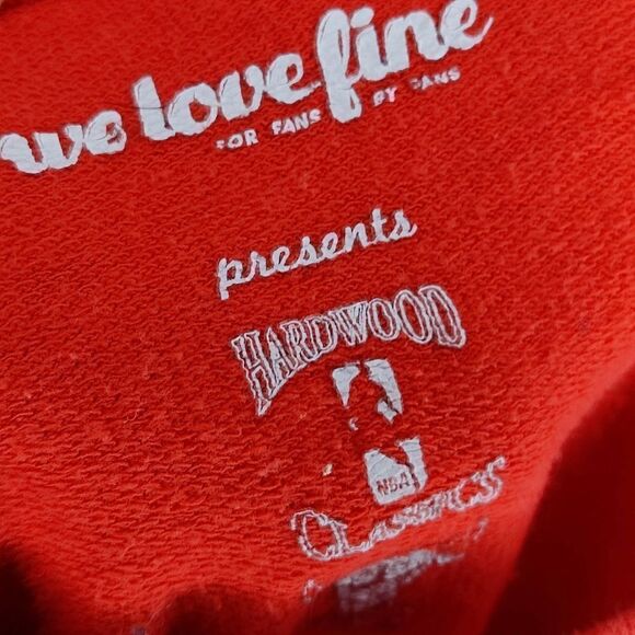 We Love Fine Chicago Bulls Crew Neck Sports Pull Over - Picture 8 of 9